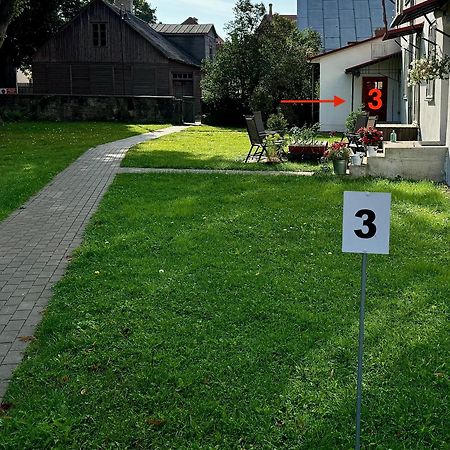 Kohtu Apartment Unique Kuressaare Exteriér fotografie