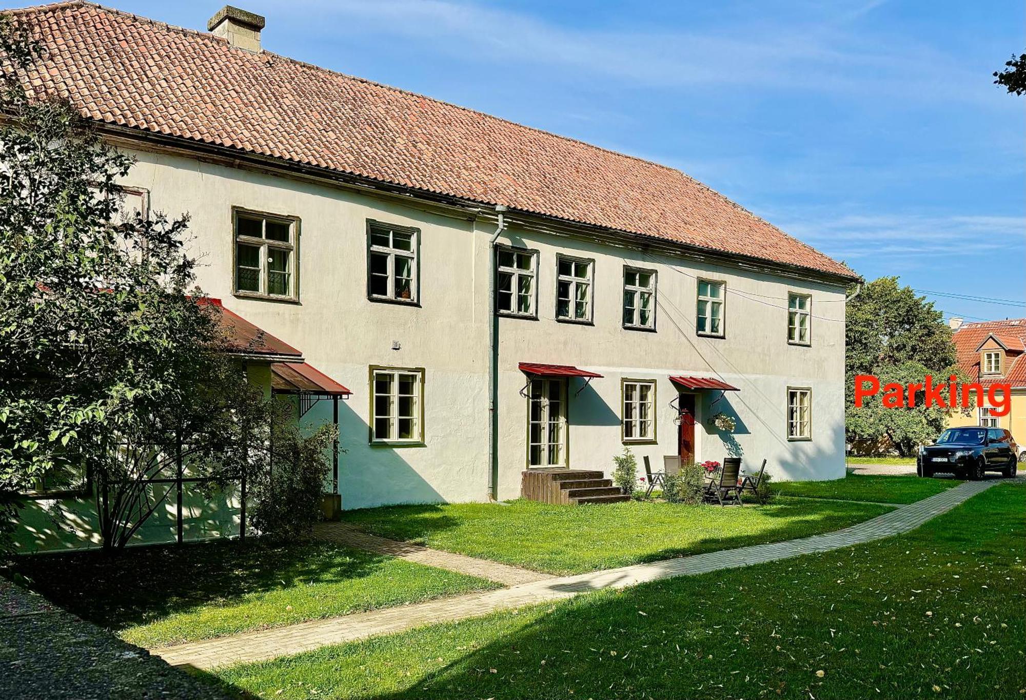 Kohtu Apartment Unique Kuressaare Exteriér fotografie