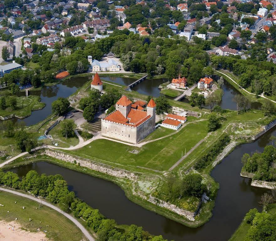 Kohtu Apartment Unique Kuressaare Exteriér fotografie